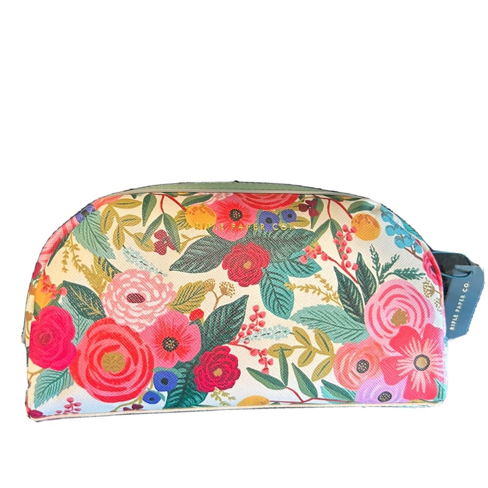 Cosmetic pouch